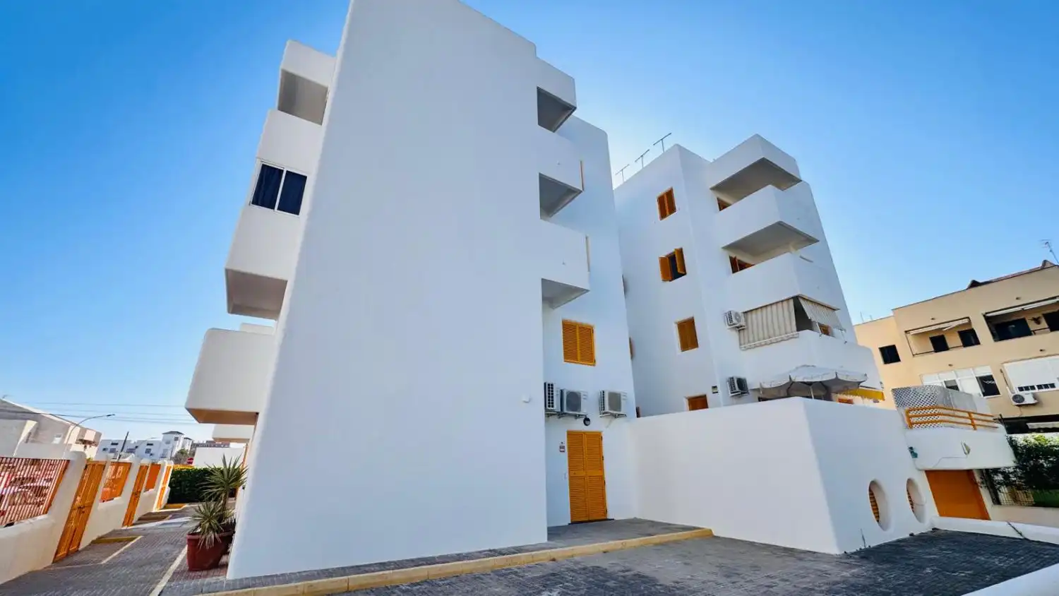Vista exterior de Pis en venda en Sanlúcar de Barrameda amb Aire condicionat, Calefacció i Terrassa