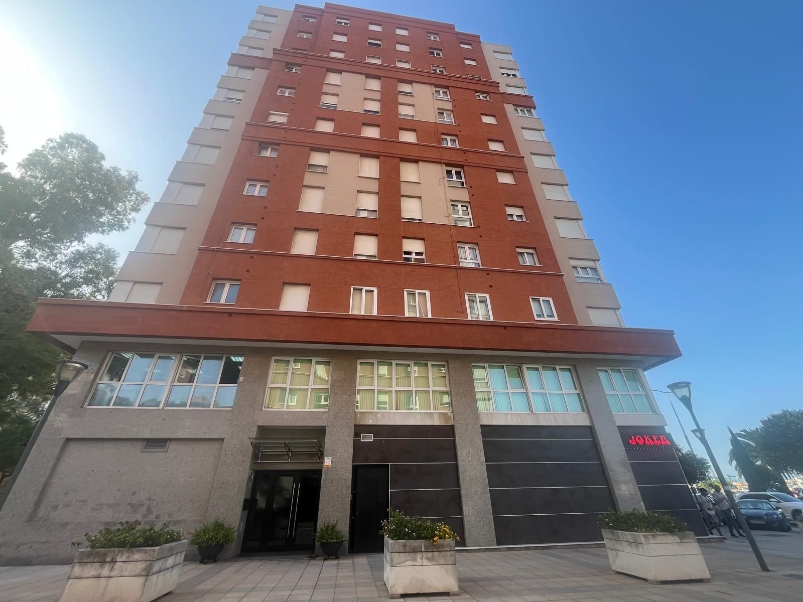 Exterior view of Flat for sale in Algeciras  with Terrace and Balcony