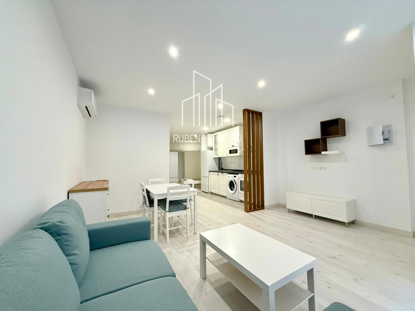 Sala d'estar de Apartament de lloguer en Salamanca Capital amb Aire condicionat, Calefacció i Traster