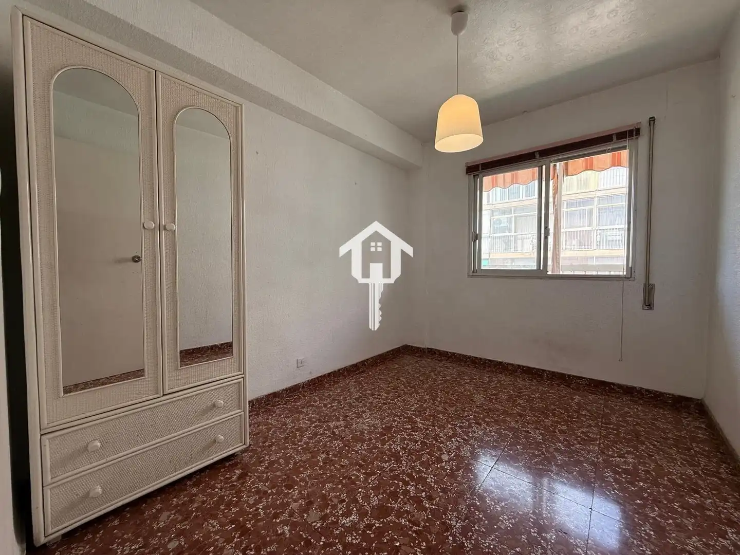 Piso en venta en Calle PRIMITIVO PEREZ, Campoamor