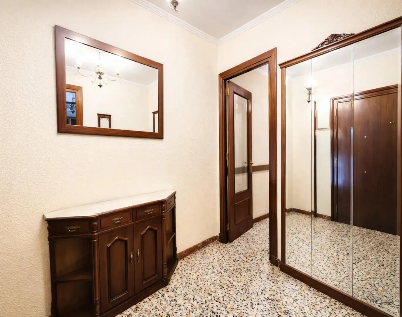 Wohnung zum Verkauf in Málaga mit Klimaanlage, Heizung und Terrasse