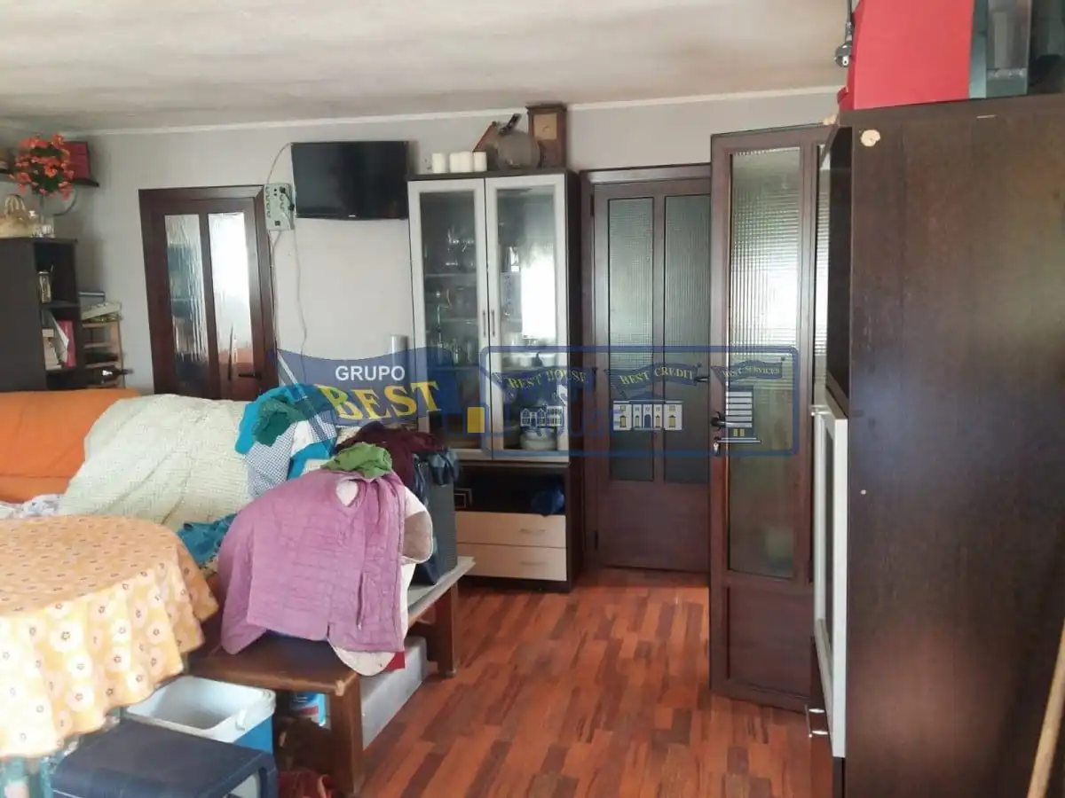 Houses for sale in Chozas de Abajo  with Heating, Private garden and Parquet flooring
