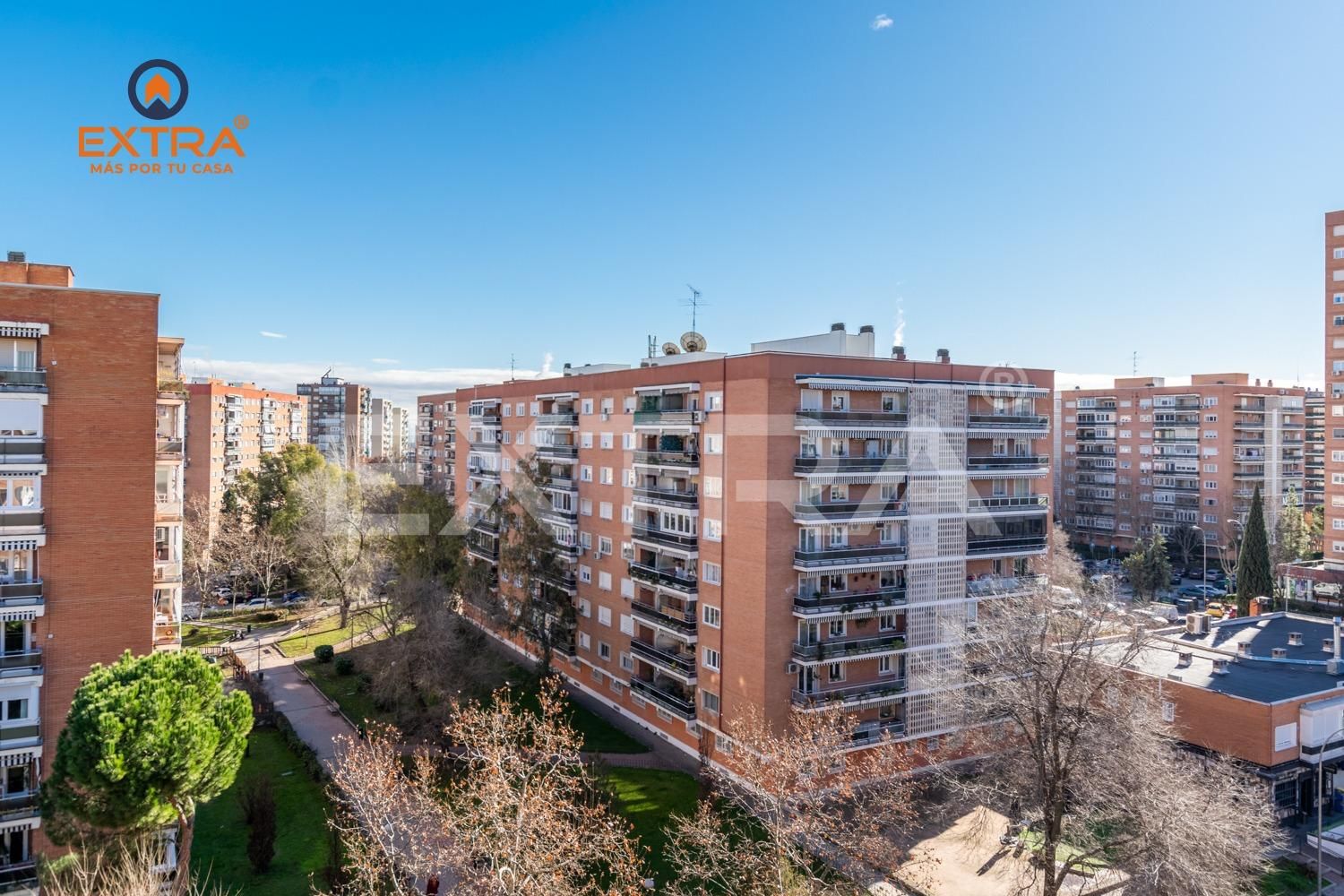 Exterior view of Flat for sale in  Madrid Capital  with Air Conditioner and Storage room
