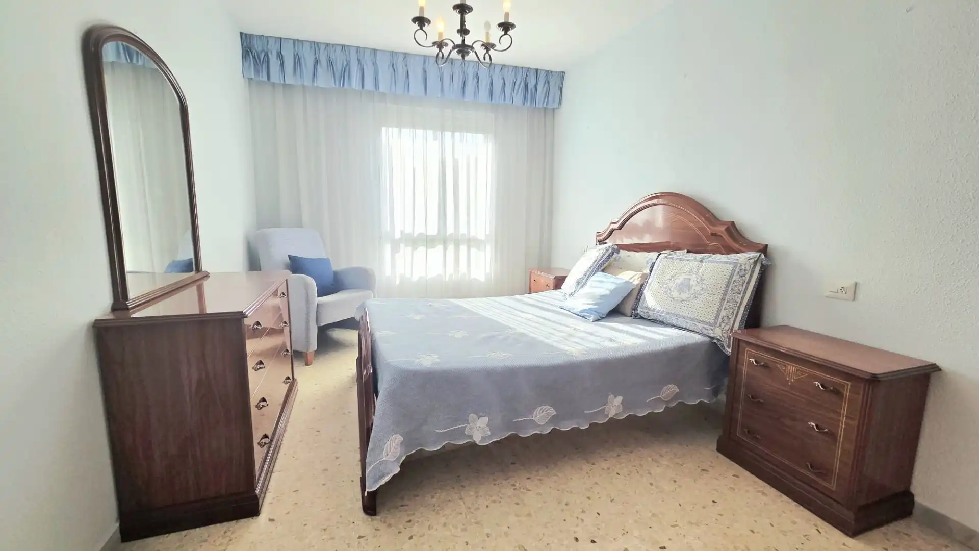 Schlafzimmer von Wohnung zum Verkauf in Benidorm mit Klimaanlage und Terrasse
