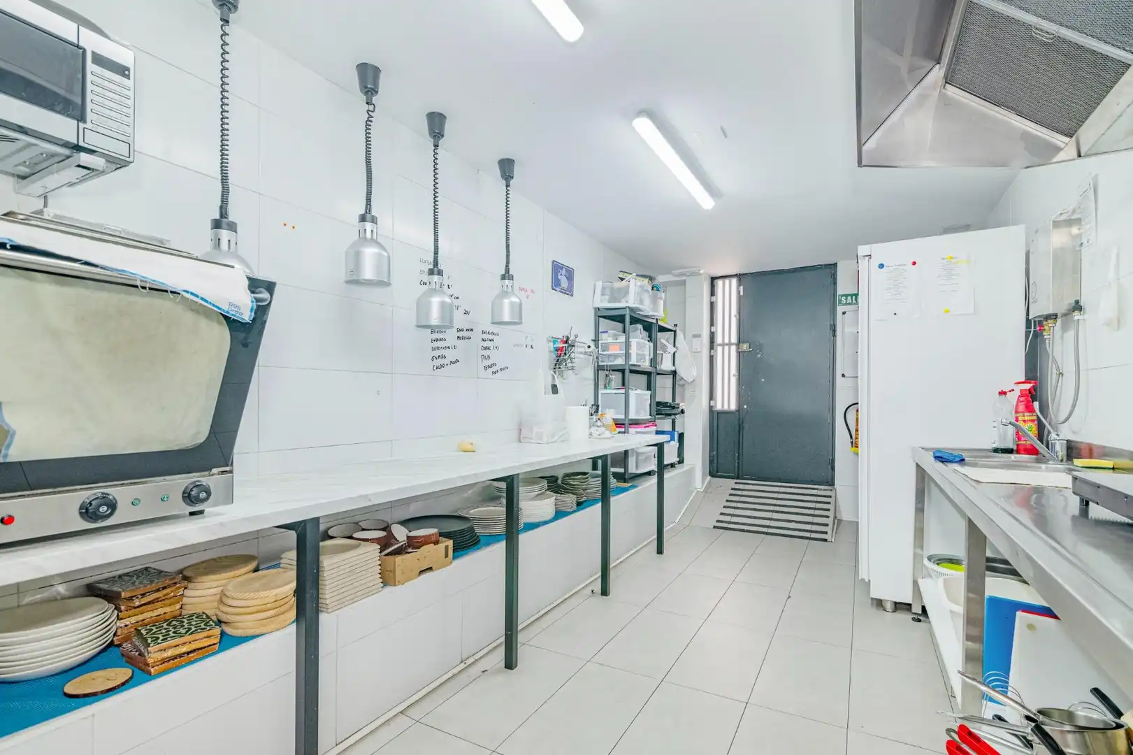 Cocina de Local en traspaso en Granada con Aire acondicionado y Amueblado