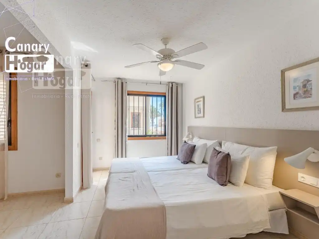Habitación de Casa o chalet en venta en Arona con Calefacción, Jardín privado y Balcón
