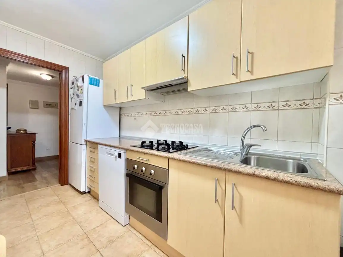Kitchen of Flat for sale in Benalmádena  with Air Conditioner, Heating and Parquet flooring