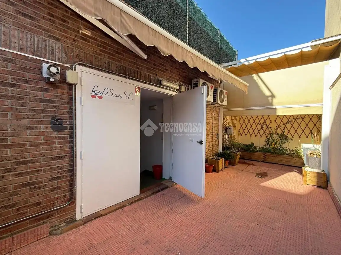 Local en venta en Alcobendas con Aire acondicionado y Terraza