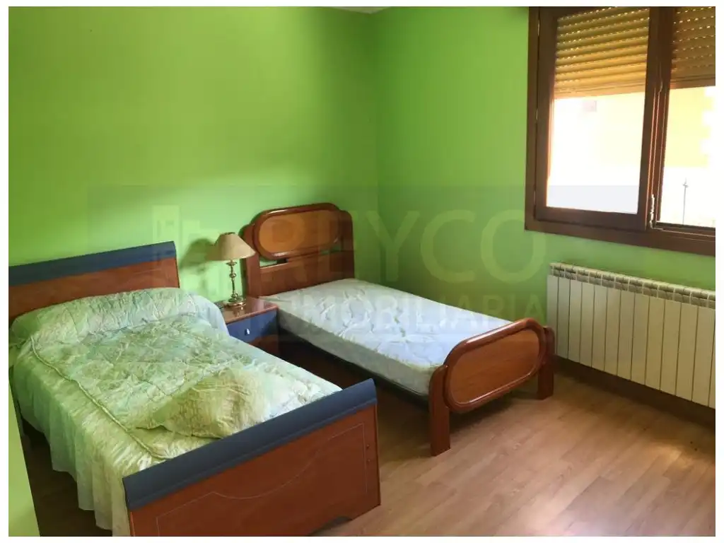 Dormitori de Casa o xalet en venda en Ledesma de la Cogolla amb Balcó