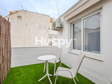 Attico con balcone in vendita a Calle Ventura Rodríguez