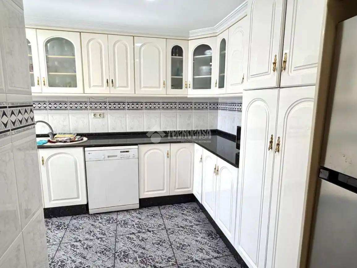 Cocina de Piso en venta en Valencia con Aire acondicionado y Balcón