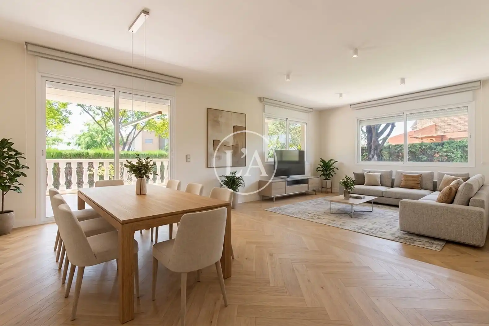 Sala d'estar de Casa o xalet en venda en Cambrils amb Jardí privat, Terrassa i Traster