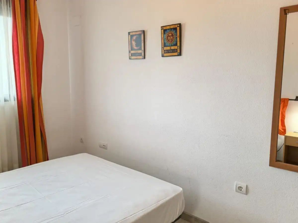 Room in Alicante / Alacant, Alicante