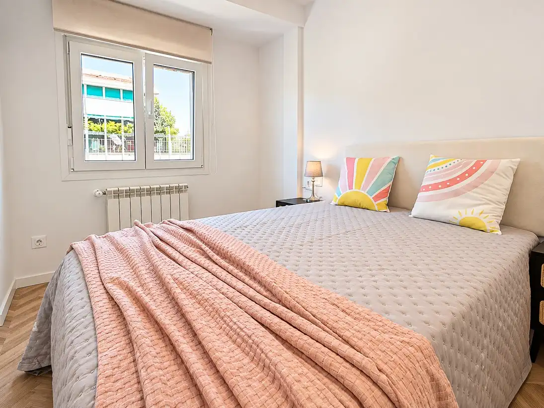 Schlafzimmer von Wohnung zum Verkauf in Ciudad Lineal