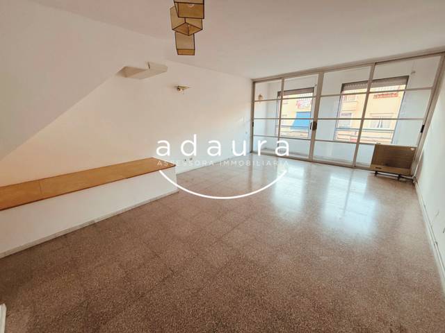 Dúplex en Alquiler en Avinguda Perú, 4 en Rocafonda