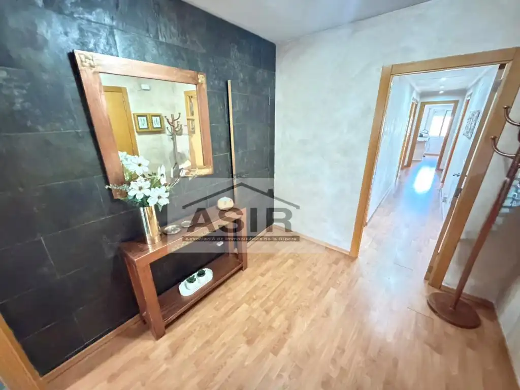 Flat for sale in Alzira  with Air Conditioner and Balcony