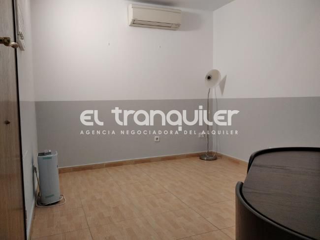 Sala d'estar de Pis de lloguer en Alcobendas amb Aire condicionat, Rentadora i Es permeten mascotes
