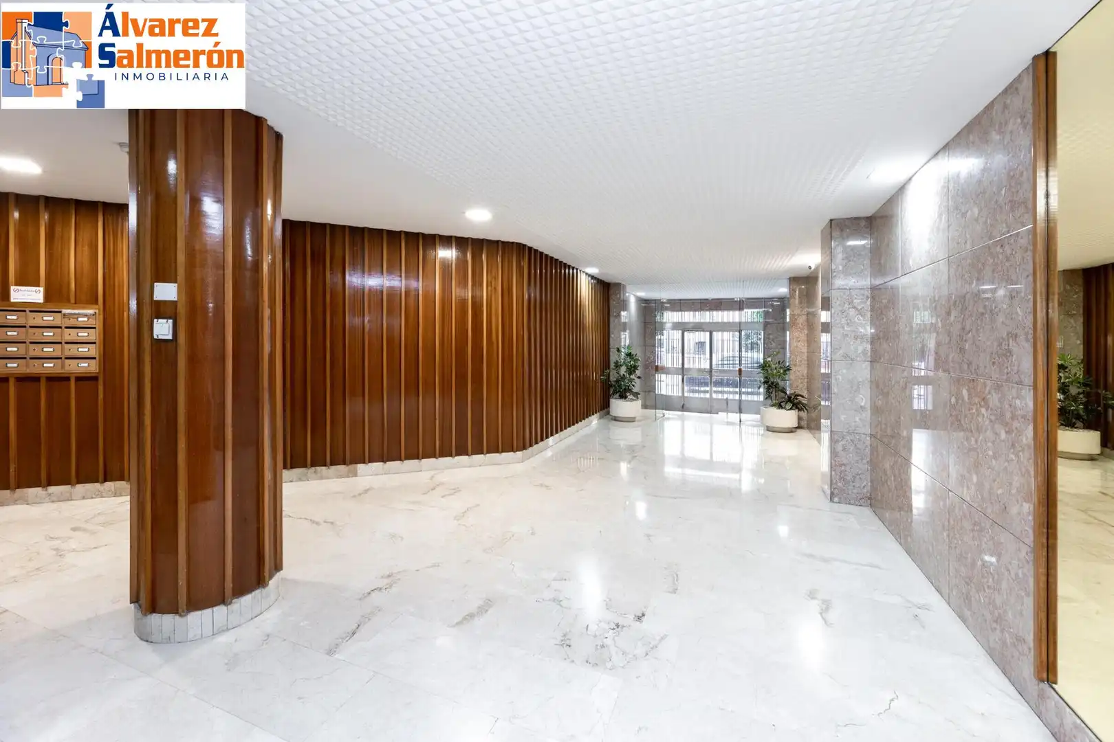 Flat for sale in Granada  with Heating and Balcony