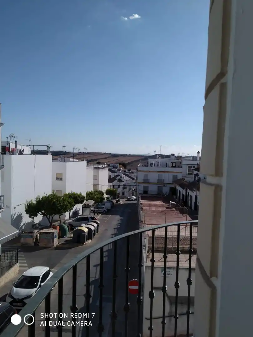 Vista exterior de Pis en venda en Arcos de la Frontera amb Aire condicionat