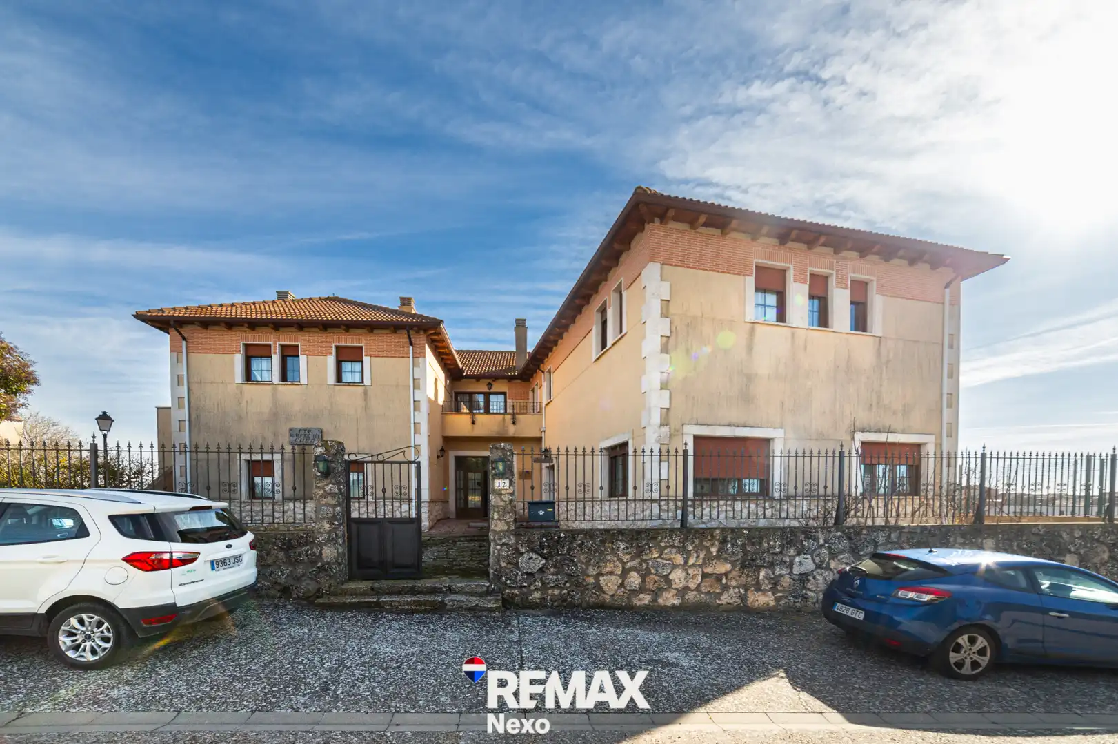Exterior view of Buildings for sale in San Llorente