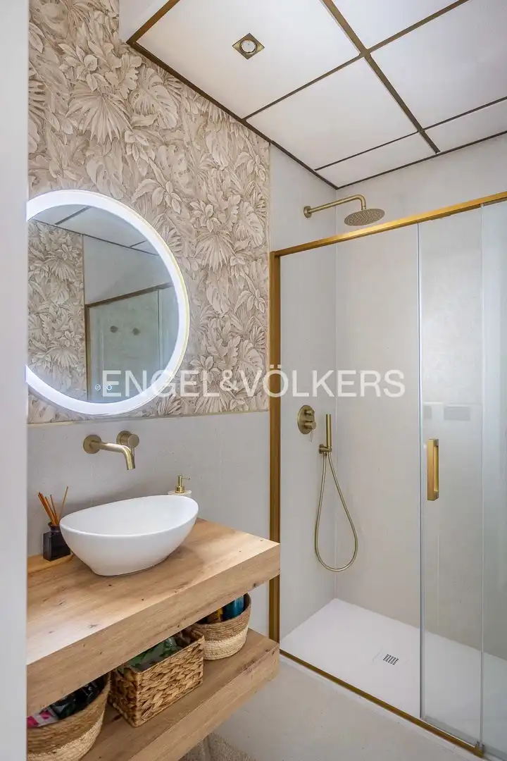 Badezimmer von Wohnung zum Verkauf in Sevilla mit Heizung