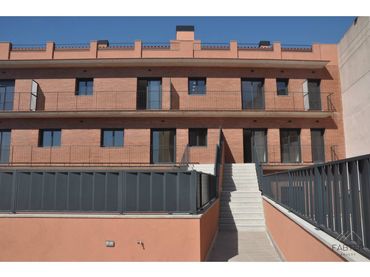 Piso con balcón en venta en Calle Anselm Clavé