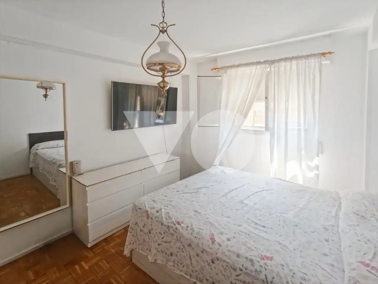 Dormitori de Pis en venda en Madrid amb Calefacció, Parquet i Terrassa