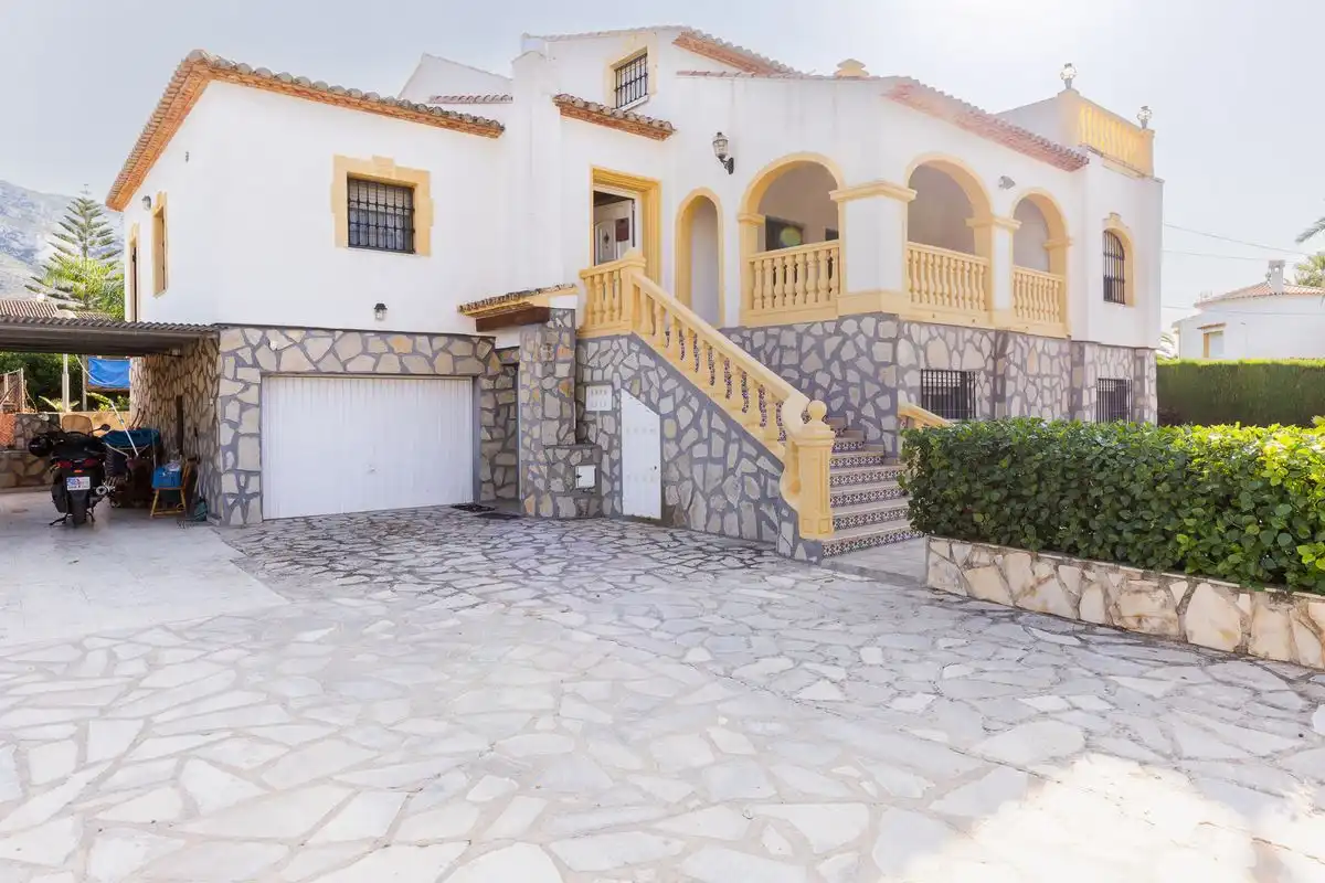 Detached house for sale in Carrer Altair, imagen 9