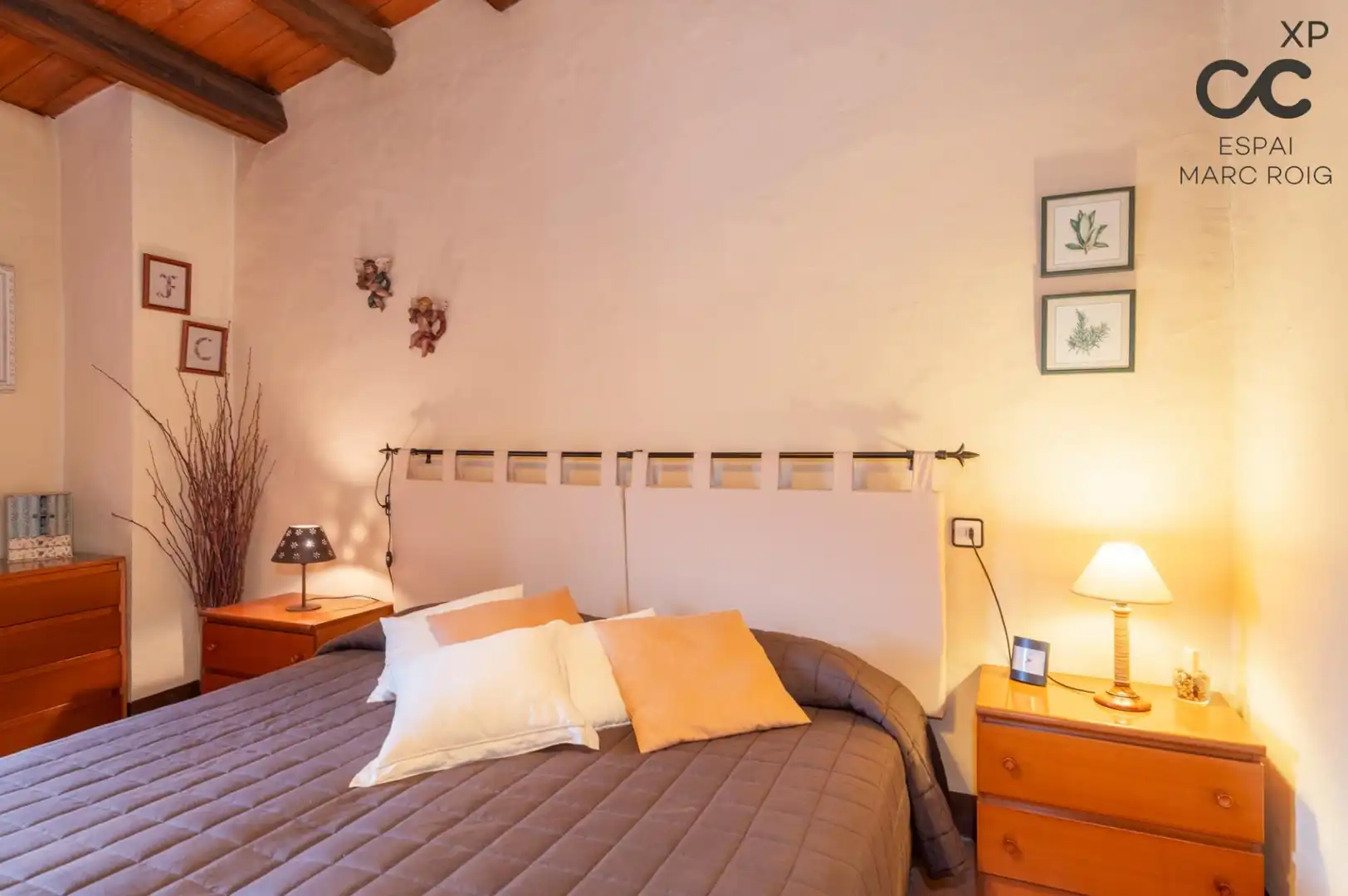 Dormitori de Finca rústica en venda en Boadella i les Escaules amb Calefacció, Jardí privat i Terrassa