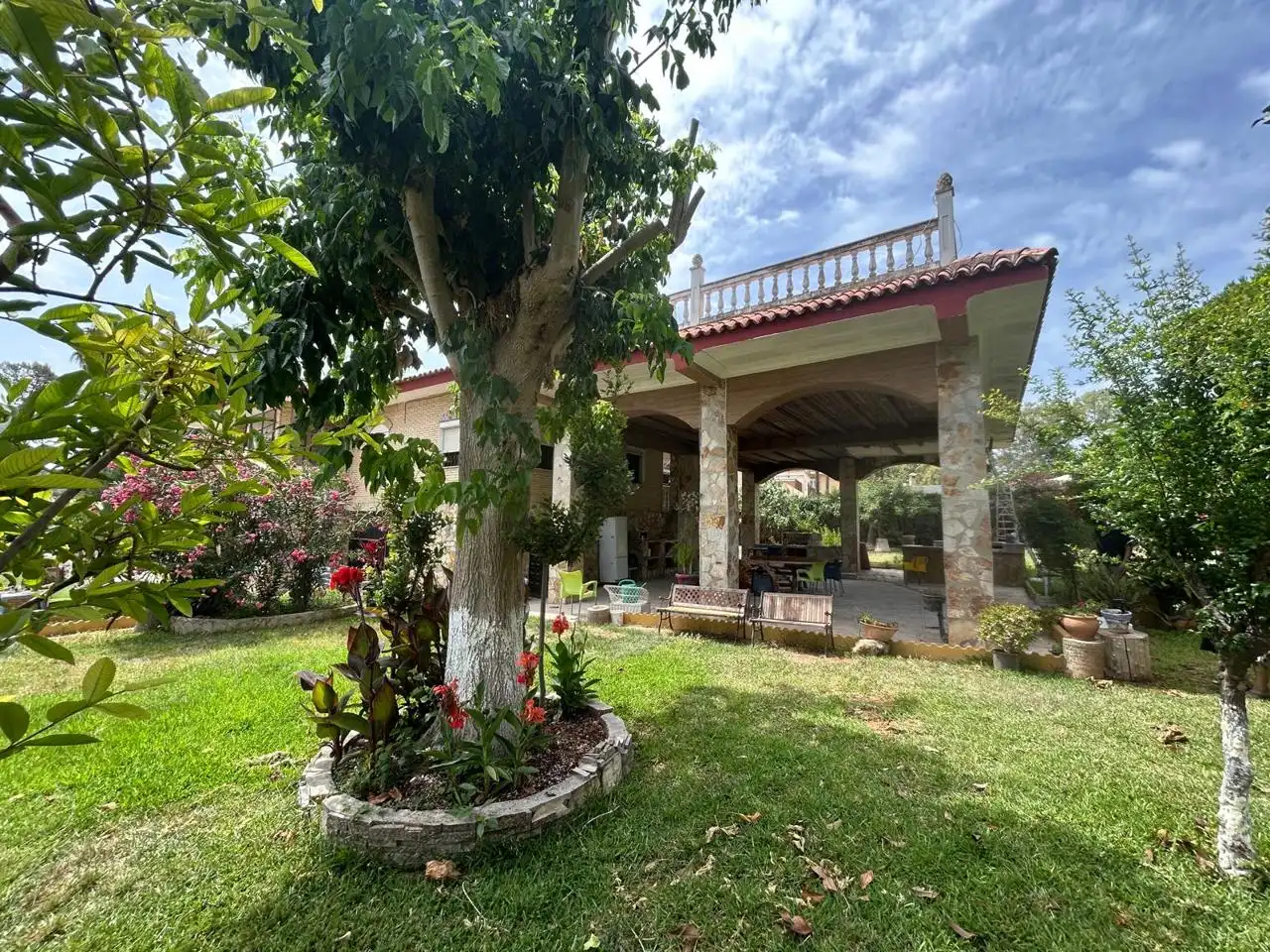 Haus mit Pool zum Verkauf in Cerros de Montequinto, imagen 2