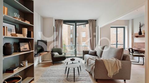 Foto 2 de Apartament de lloguer a Carrer Dels Vergós, Les Tres Torres, Barcelona