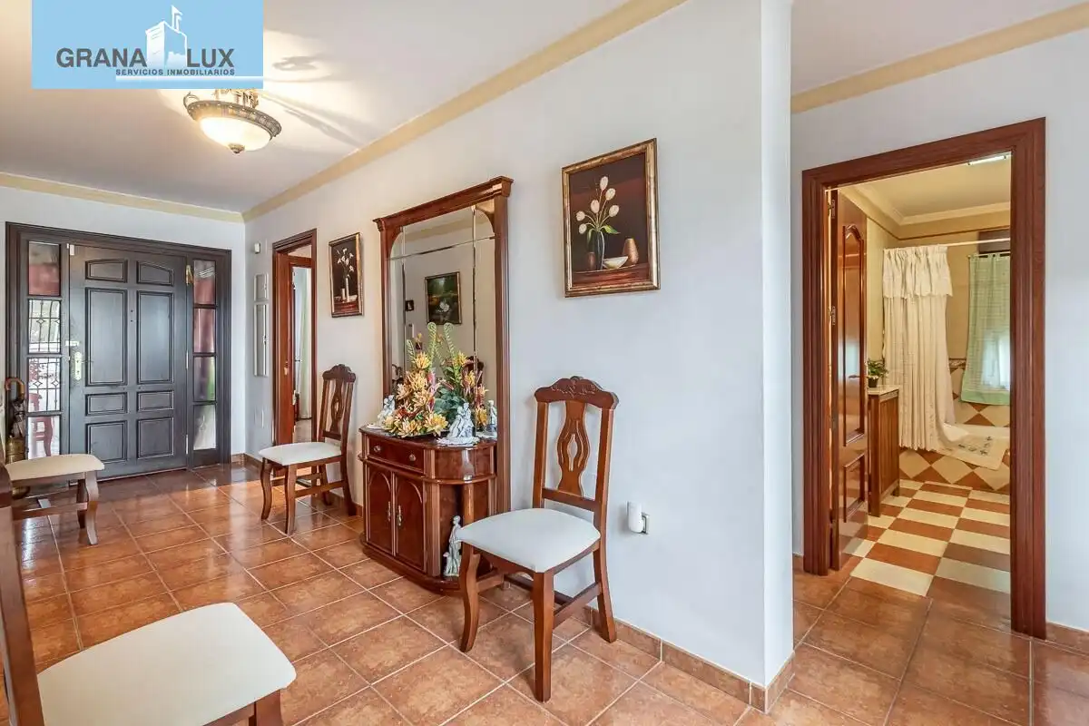 Chalet en venta en Calle de la Virgen del Rocío, imagen 24