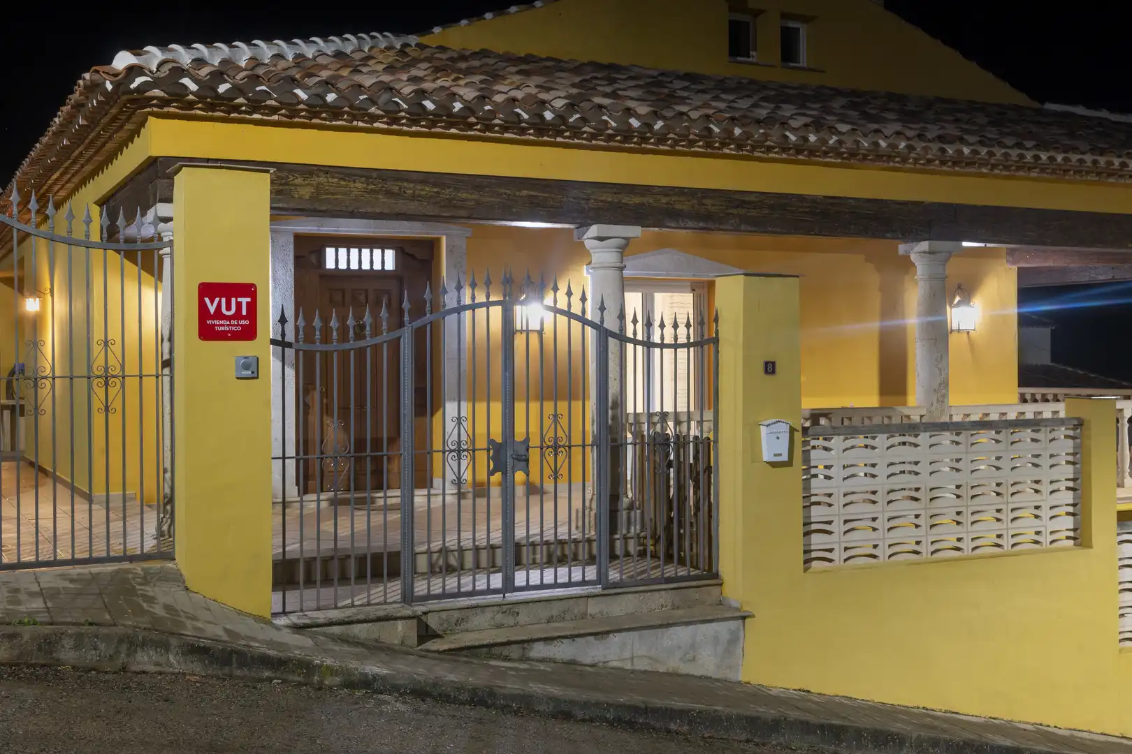 Vista exterior de Casa o chalet en venta en Ruidera con Aire acondicionado, Calefacción y Jardín privado