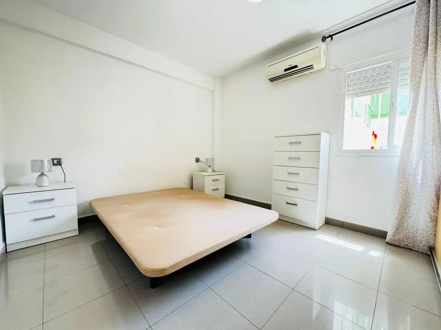 Habitación de Piso en venta en Algeciras con Amueblado y Balcón
