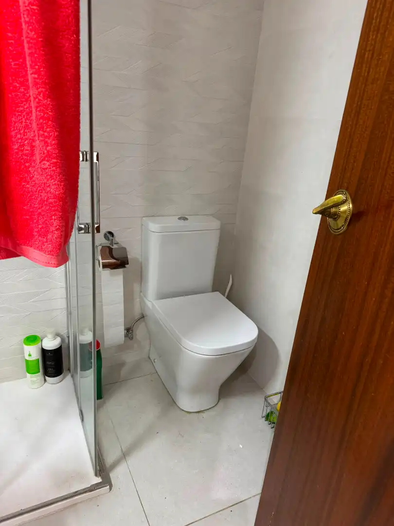Bathroom of Flat for sale in Valencia  with Air Conditioner, Terrace and Balcony
