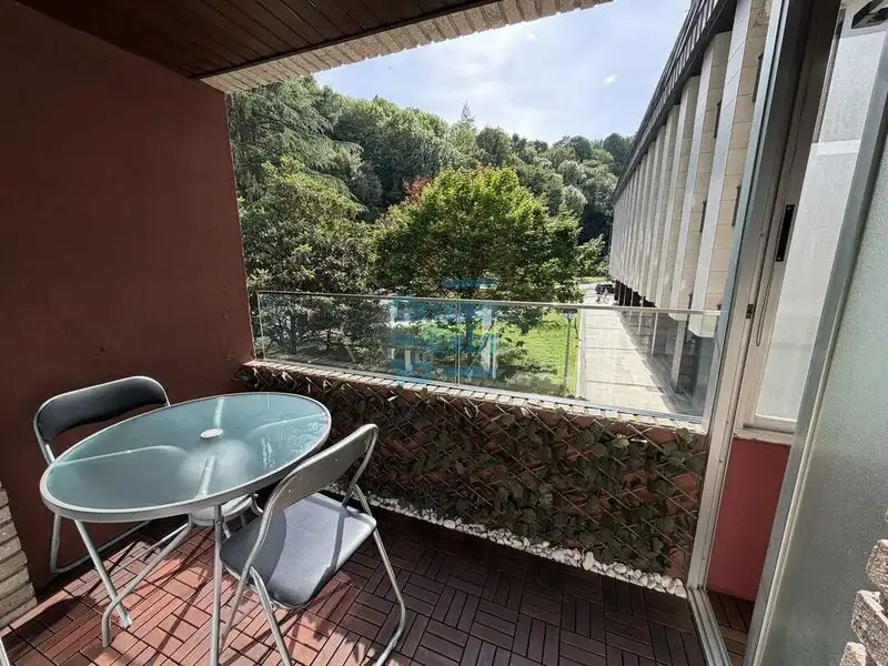 Terrassa de Pis en venda en Donostia - San Sebastián  amb Calefacció i Terrassa