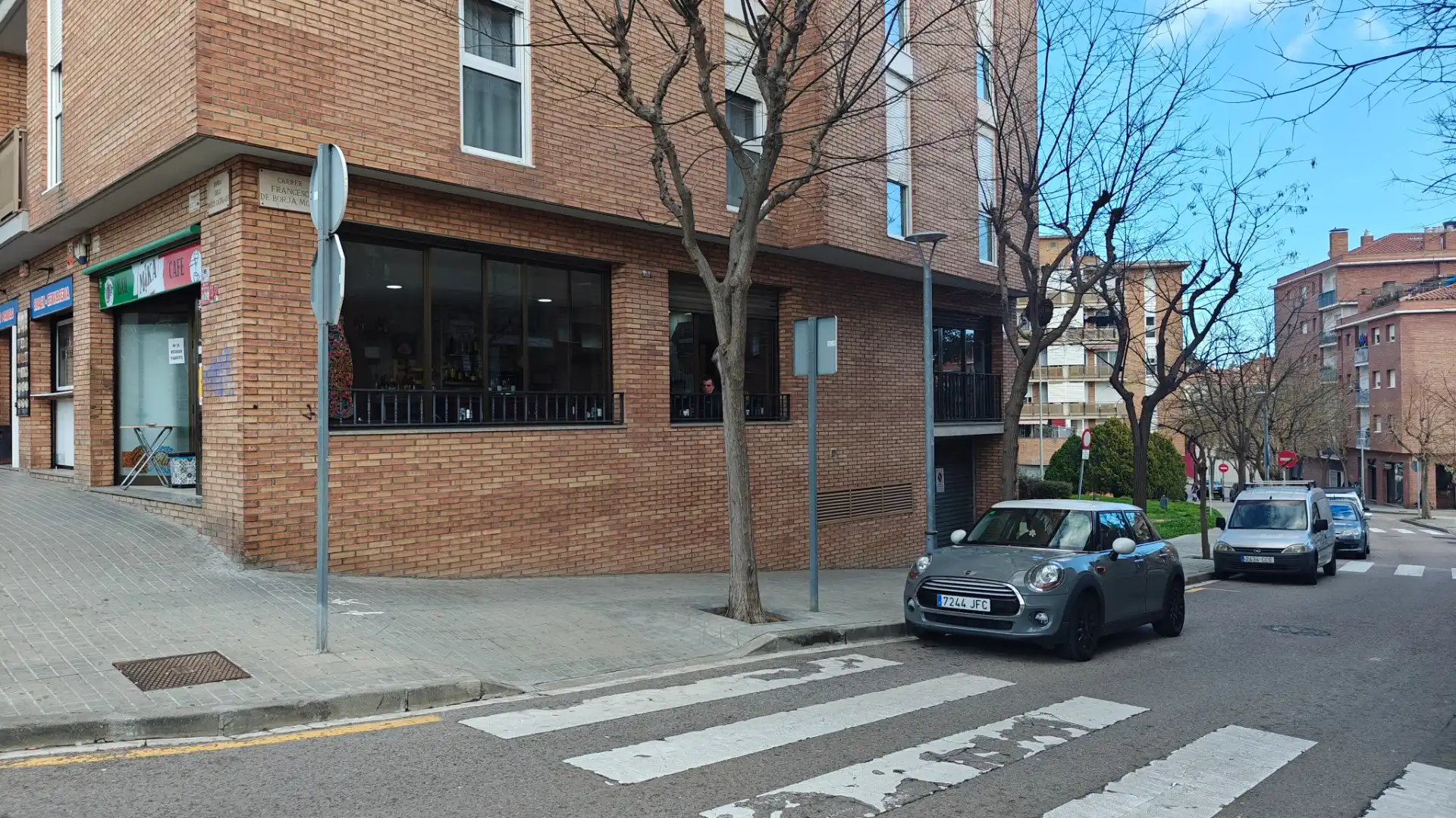 Vista exterior de Local en traspaso en Mataró con Aire acondicionado, Calefacción y Terraza