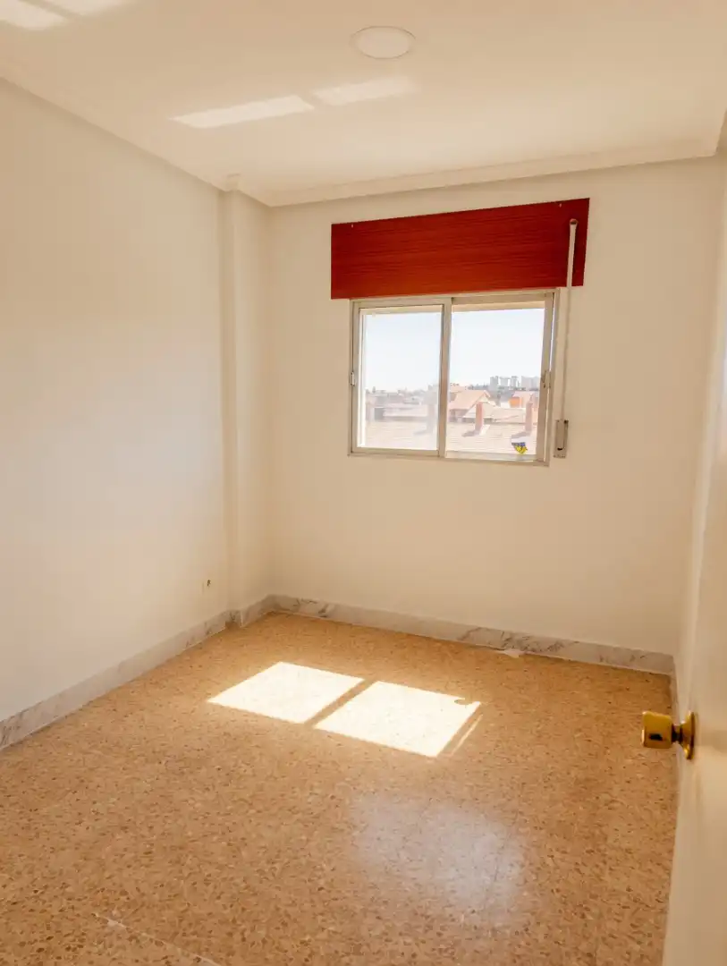 Bedroom of Flat for rent in Madrid  with Terrace, Balcony and Pets allowed