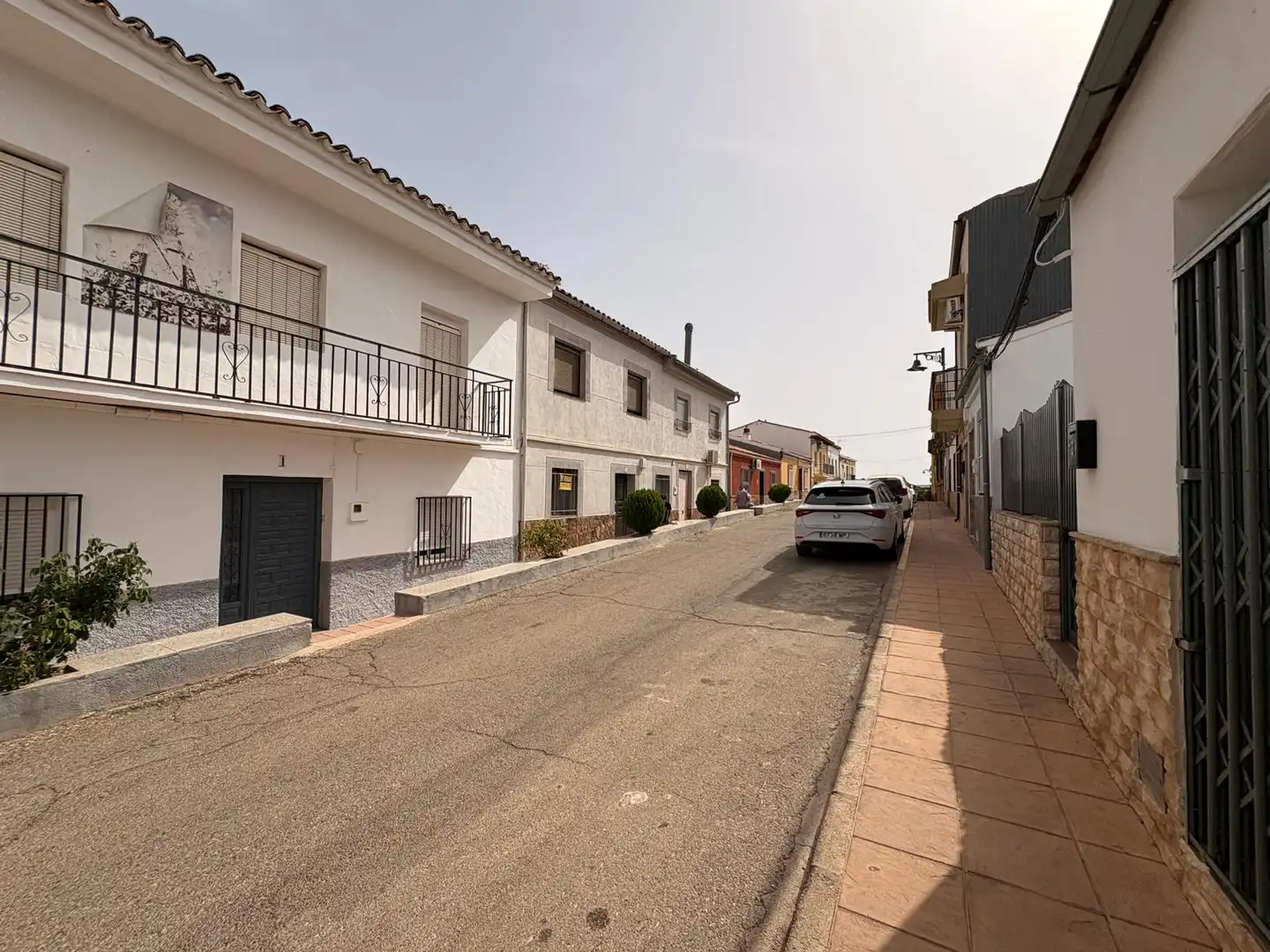 Vista exterior de Casa adosada en venta en Montizón con Aire acondicionado, Calefacción y Jardín privado