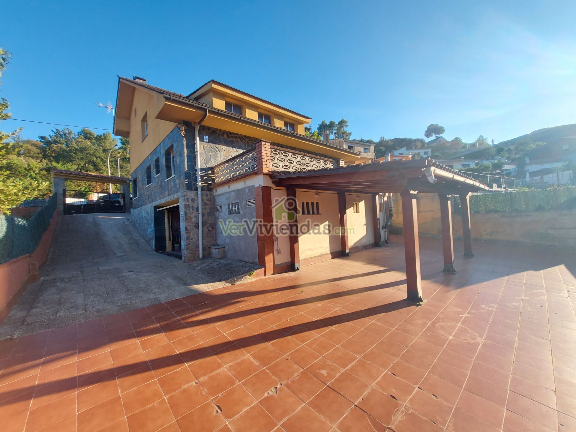 Exterior view of House or chalet for sale in Torrelles de Llobregat  with Heating, Private garden and Terrace