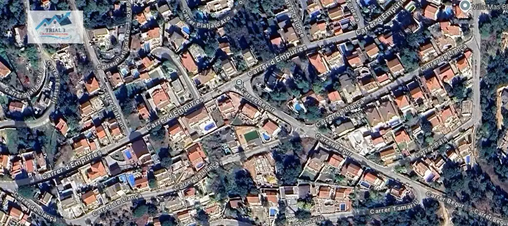 Casa con piscina in vendita a Calle LLANÇA, imagen 3