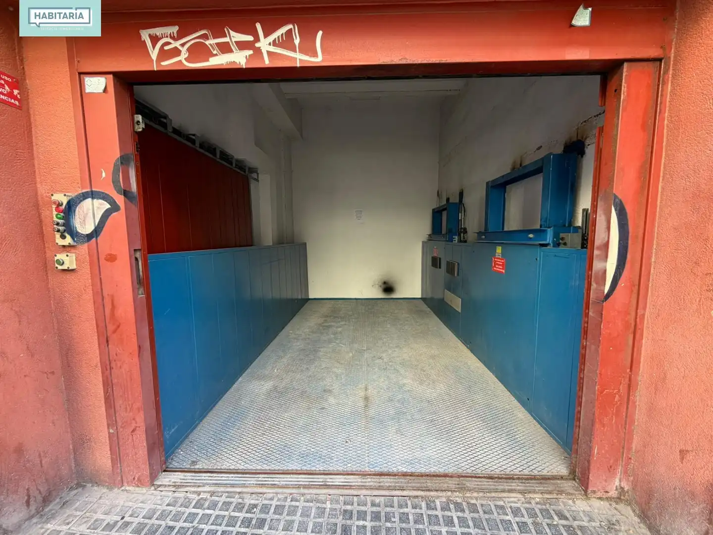 Aparcament de Garatge en venda en Centro