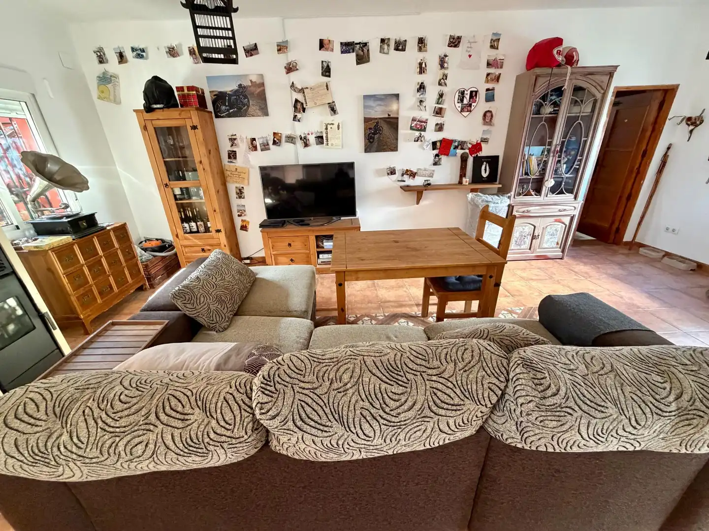 Sala de estar de Casa adosada en venta en Villanueva del Ariscal