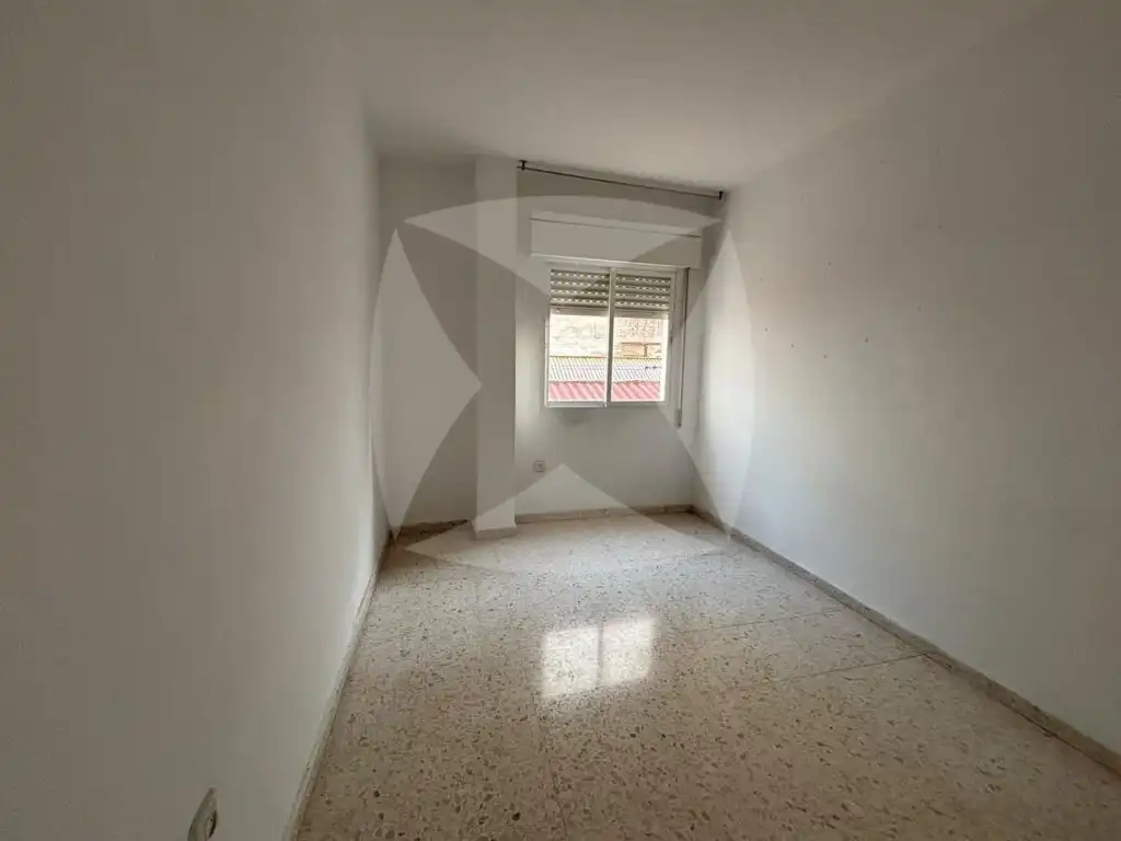 Habitación de Piso en venta en Badajoz con Aire acondicionado, Terraza y Balcón