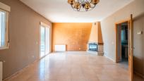 Living room of Single-family semi-detached for sale in Talamanca de Jarama  with Heating, Private garden and Terrace