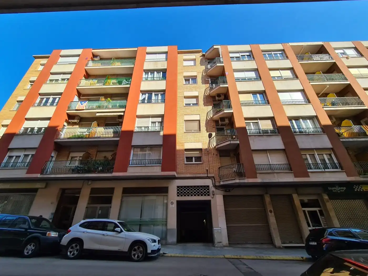 Garaje de alquiler en Calle Bilbao, Carretera de Vic - Remei