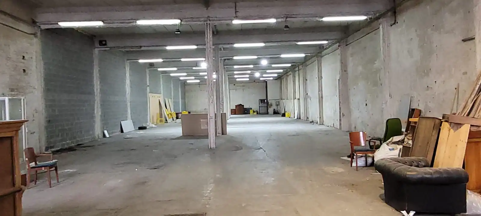 Nave industrial en venta en Ripollet