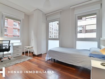 Wohnung mit Aufzug zum Verkauf in Calle María Díaz de Haro