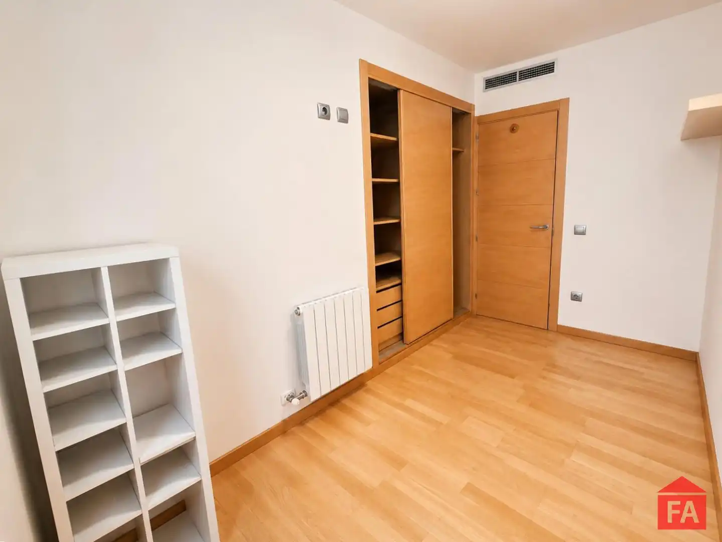 Dormitori de Pis en venda en El Vendrell amb Aire condicionat, Calefacció i Parquet