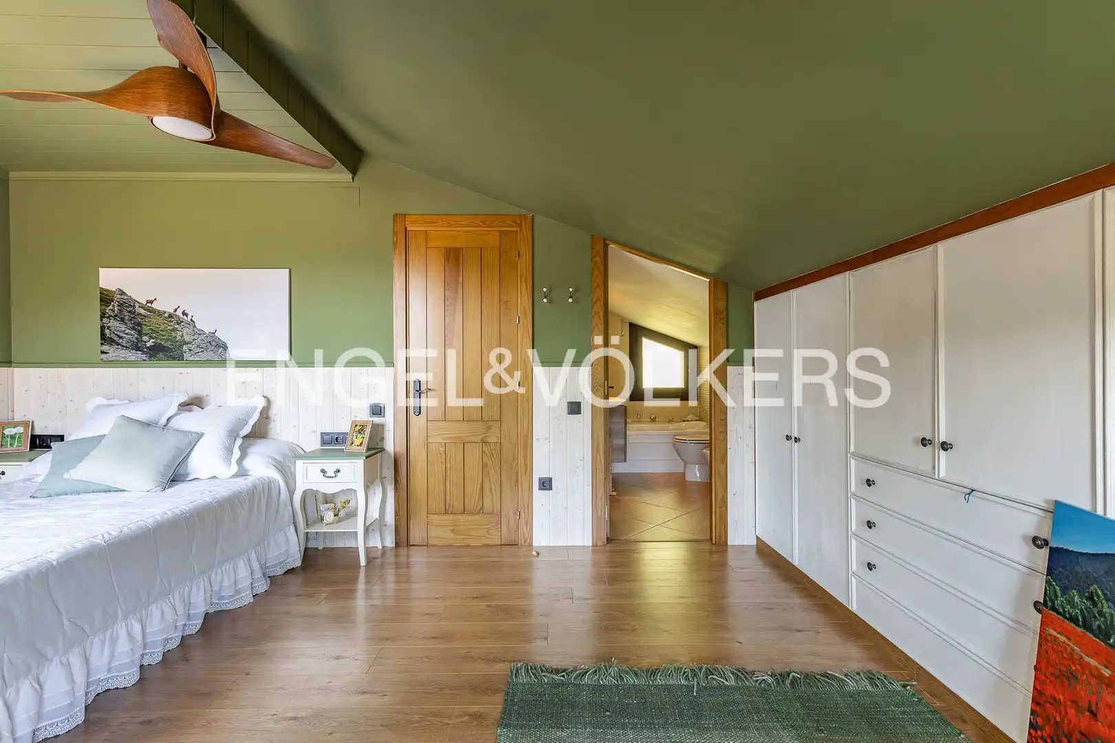Dormitori de Casa o xalet en venda en Llanars amb Calefacció, Jardí privat i Parquet